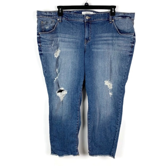 Torrid Denim - Torrid Boyfriend Crop Distressed Frayed Jeans 26